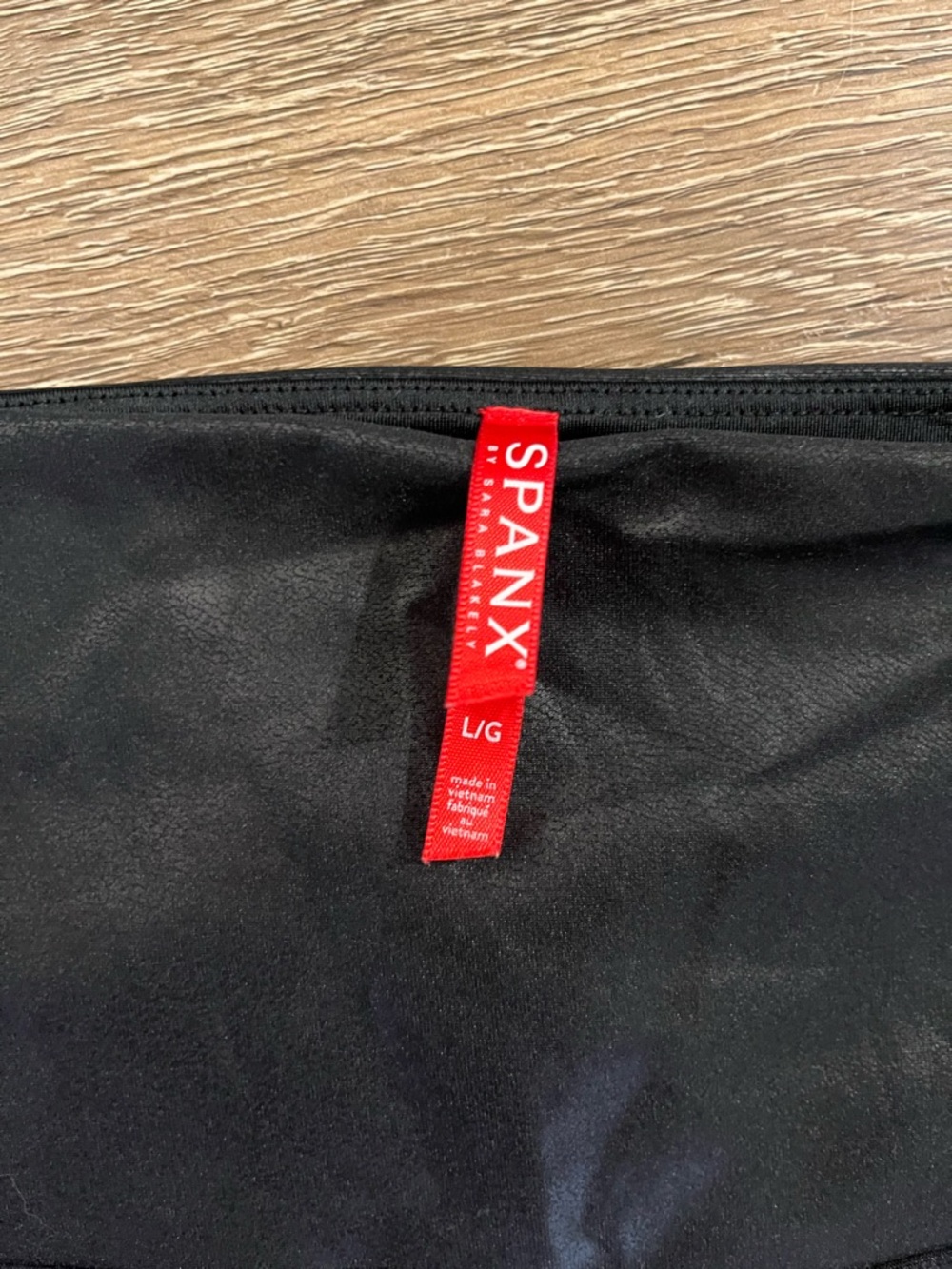 SPANX High-Waist Black Quilted Faux-Leather Leggings - Women’s Large - Picture 3 of 3